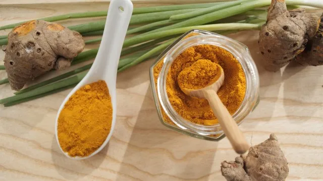 ターメリックと岩塩うがいについて | 京都でアーユルヴェーダならAmrta a drop